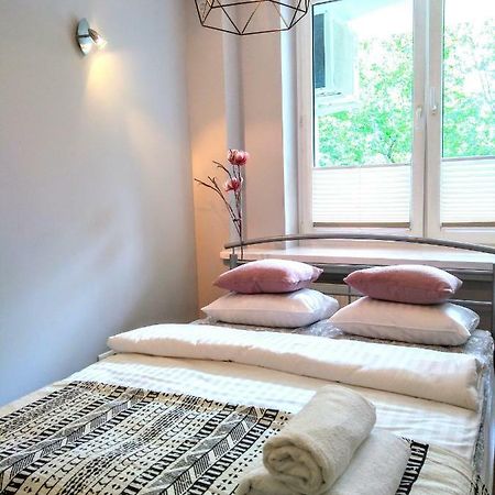 Chill & Explore By Cooee Apartments Warsaw Luaran gambar