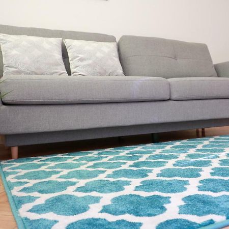 Chill & Explore By Cooee Apartments Warsaw Luaran gambar