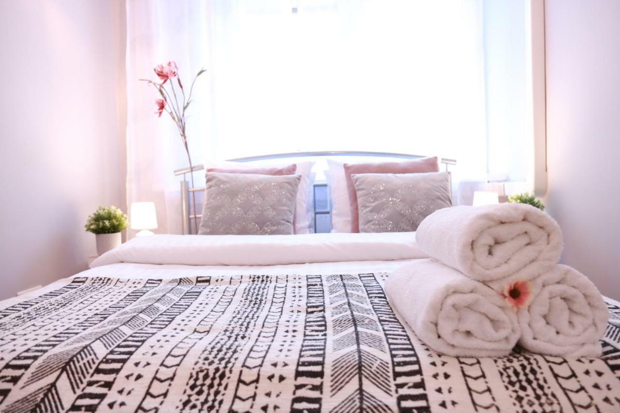 Chill & Explore By Cooee Apartments Warsaw Luaran gambar