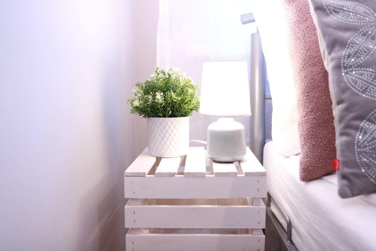 Chill & Explore By Cooee Apartments Warsaw Luaran gambar