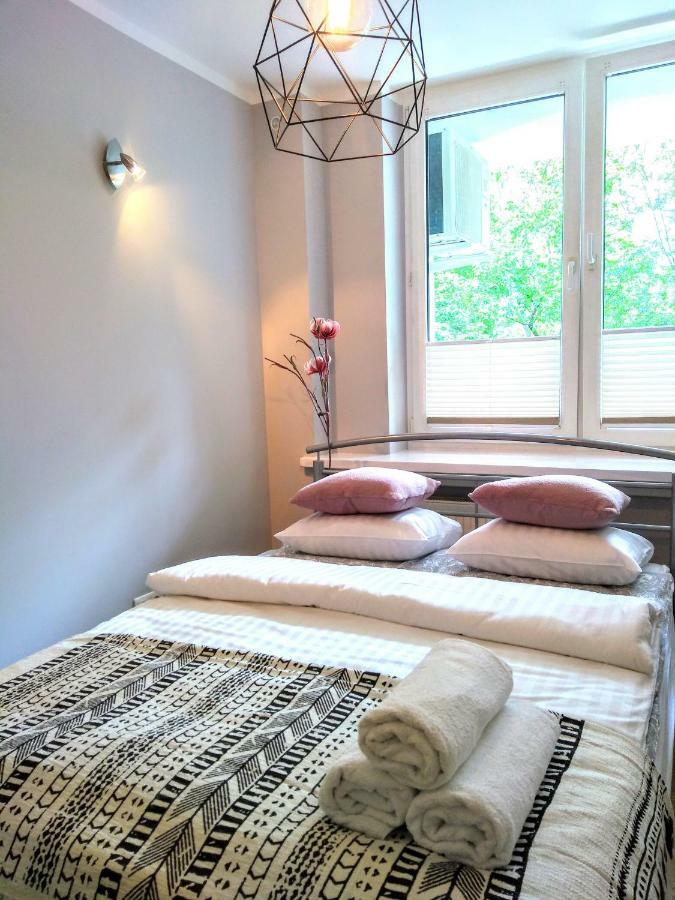 Chill & Explore By Cooee Apartments Warsaw Luaran gambar